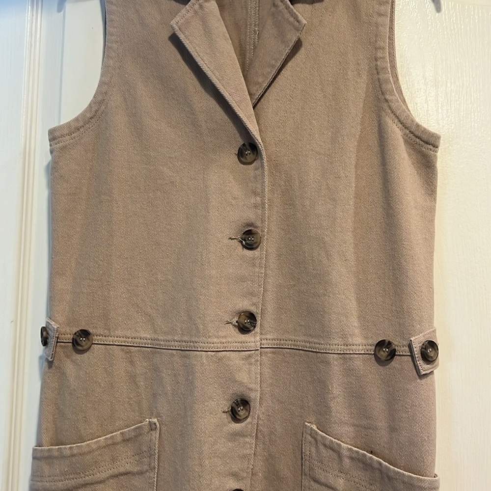Carly Jean Los Angeles Tan Button-Down Sleeveless Vest Dress - Picture 4 of 5